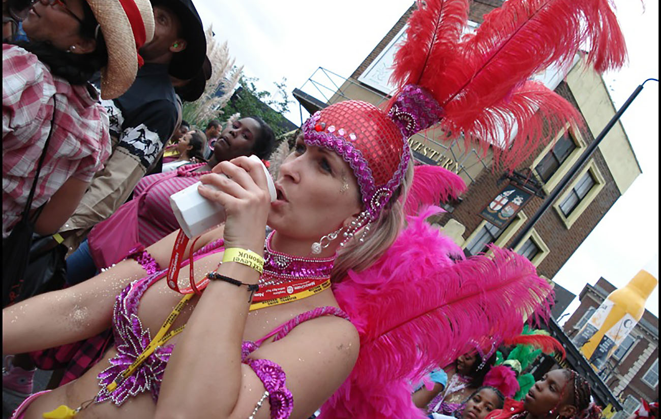 Carnaval meio brasileiro meio pra inglês ver fechou o festival London 2012. Foto: Michela Bettuzzi