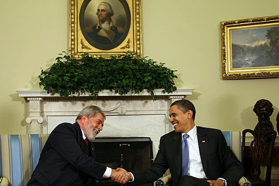 Os presidentes Lula e Barack Obama durante encontro na Casa Branca. Arquivo Presidência da República