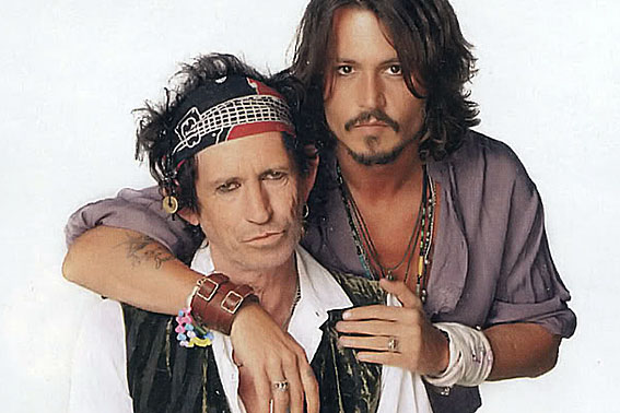 Johnny Depp e Keith Richards: tal qual filho e pai.Divulgação