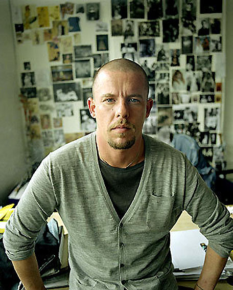 Alexander McQueen: forte depressão poderia ter levado ao suicídio.blogspot.com