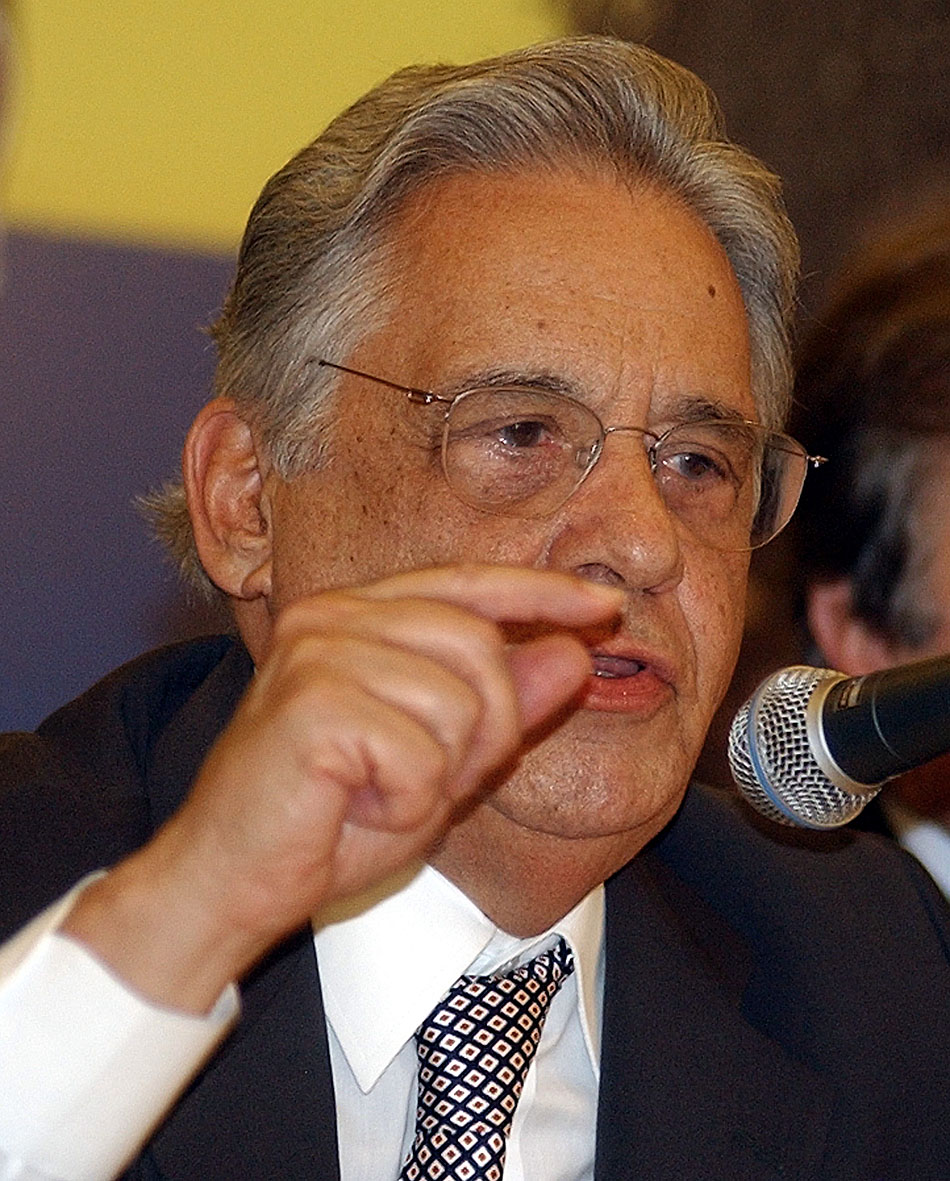 Ex-presidente Fernando Henrique Cardoso defende a revisão na política sobre drogas.Divulgação