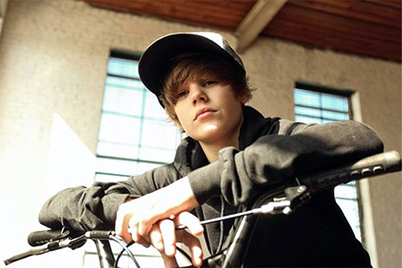 Justin Bieber  é hit instantâneo.meusclipes.com