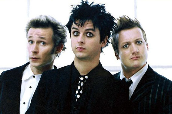 Músicos do Green Day também participam da banda Foxboro Hot Tubs.freewilliamsburg.com