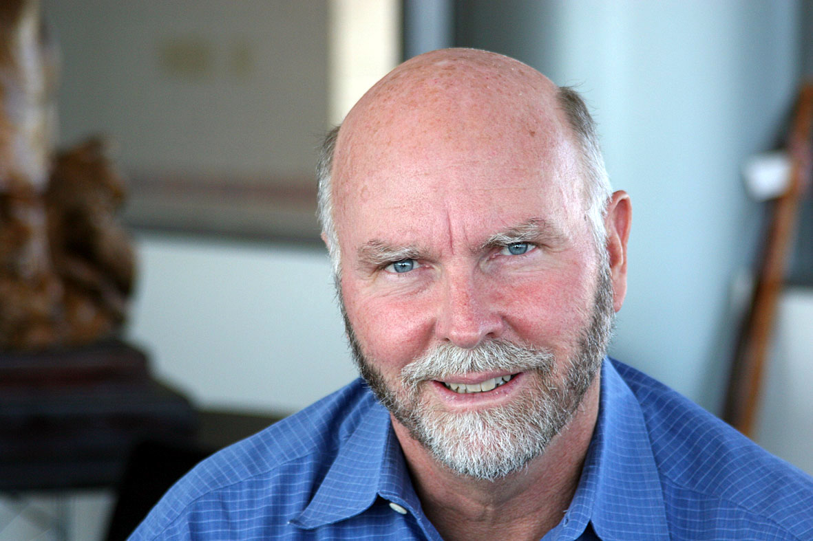 FOTO - Craig Venter (foto) e sua equipe de pesquisadores acreditam ter criado a primeira célula sintética da história. graphics8.nytimes.com