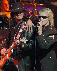 FOTO - Jon Bon Jovi e Richie Sambora em show na O2 Arena