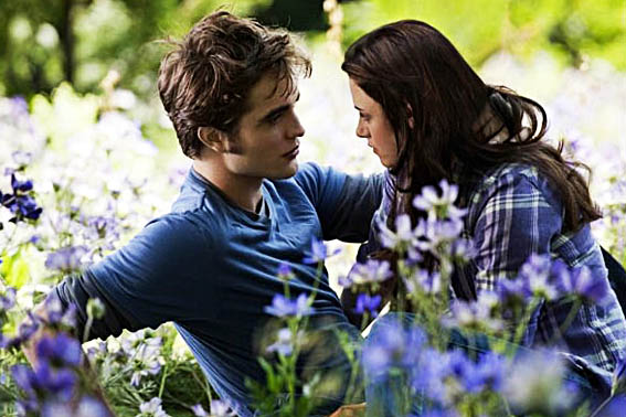 FOTO – Bella terá que escolher entre Edward (foto) e Jacob em Eclipse.twilightbookaddicts.files.wordpress.com
