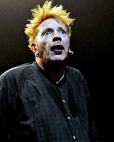 FOTO - John Lydon: comentários ácidos sobre Sex Pistols e Gorillaz.slicingupeyeballs.com