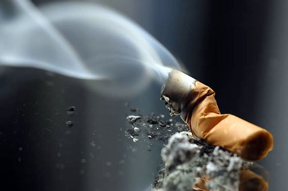 Crianças estão sendo expostas cada vez mais cedo ao cigarro e a seus efeitos colaterais zurigah.com