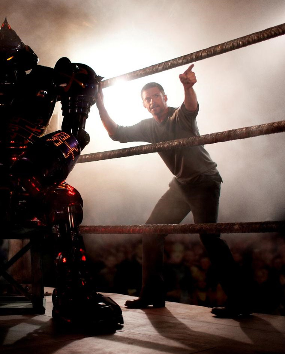 Robôs lutam boxe no novo filme com Hugh Jackman.Divulgação