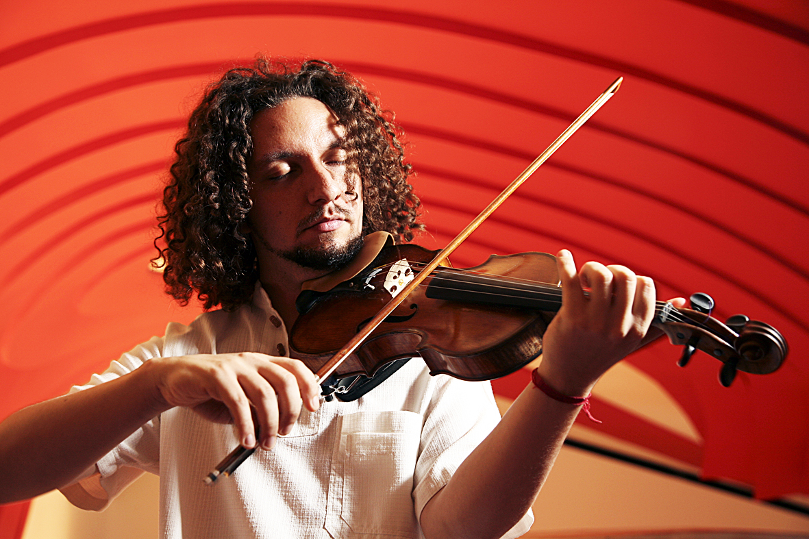 Violinista Ricardo Herz realiza workshop no Sesc Vila Mariana. scubidu.com.br