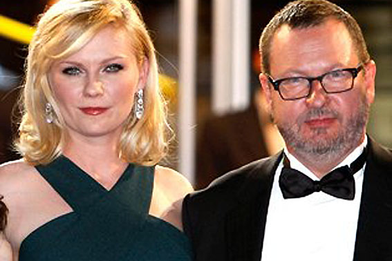 Kirsten Dunst e o diretor Lars von Trier: "Ela quis ficar nua"