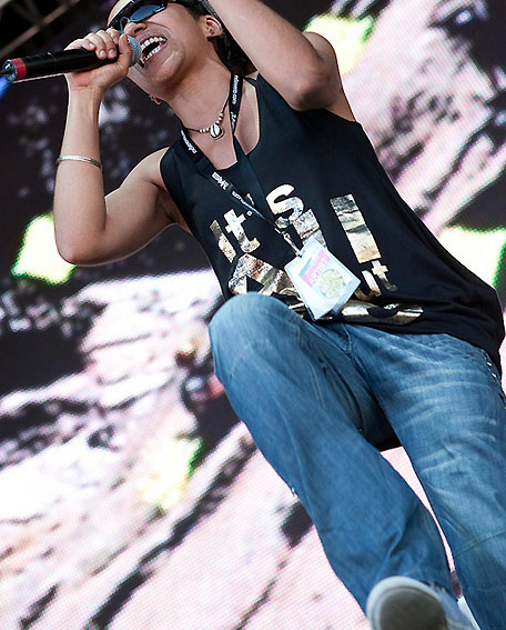 MC Eric disparou hits do Technotronic e outros sucessos da dance music em show no Urban Music Festival.Divulgação