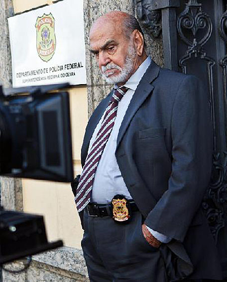 Lima Duarte em cena de Assalto ao Banco Central.Divulgação