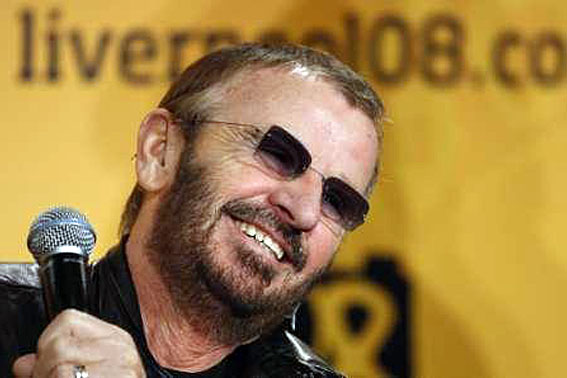 Ringo Starr: frio na barrriga antes de entrar no palco. Divulgação/rocknbeats.com.br