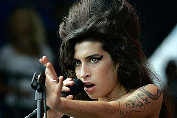 Amy Winehouse: causa mortis só depois da autópsia.Divulgação