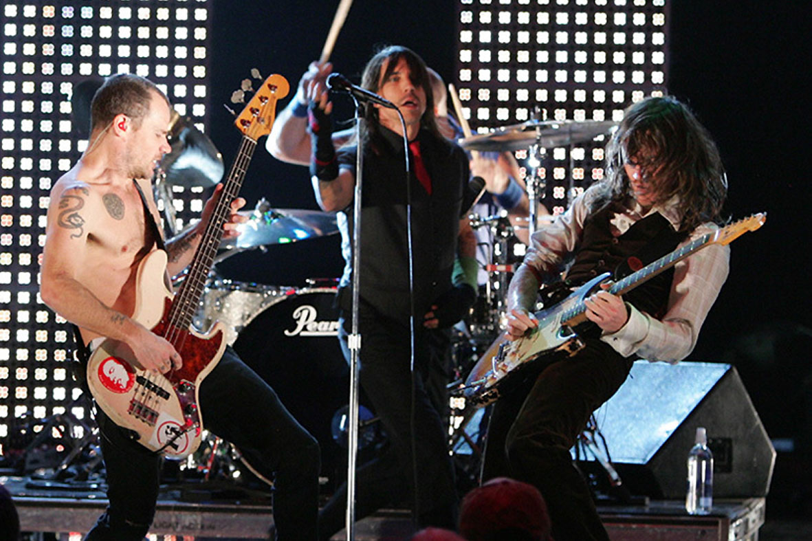 Red Hot Chili Peppers com novo guitarrista Josh Klinghoffer. Divulgação