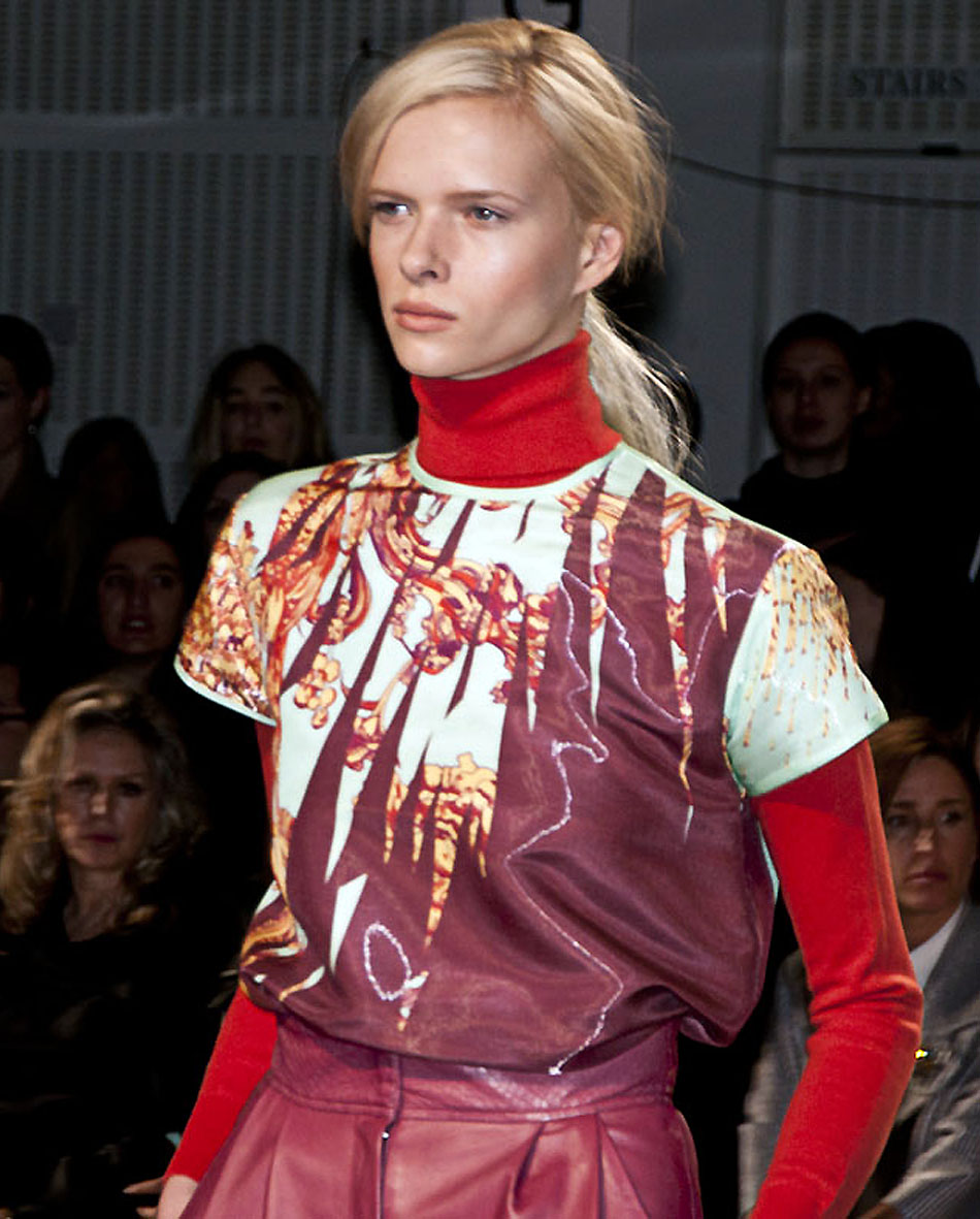 Look de Matthew Williamson na London Fashion Week Outono/Inverno 2012. Foto: Steffen Michels/BR Press