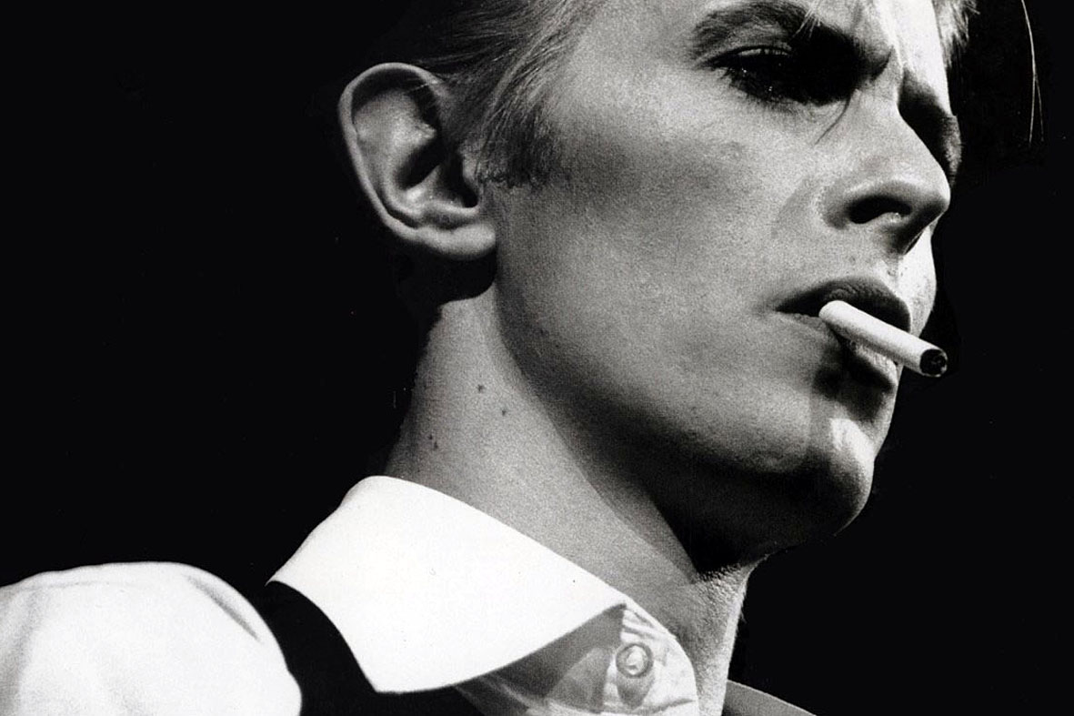 David Bowie encarna o Thin White Duke. Foto: Divulgação/lavidaenfotografia.files.wordpress.com