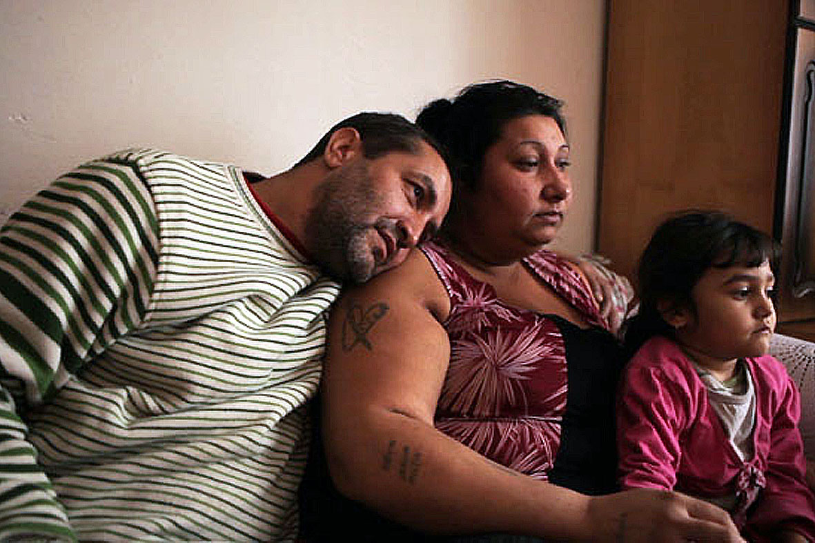 Família cigana em cena de An Episode in the Life of an Iron Picker. Foto: Divulgação