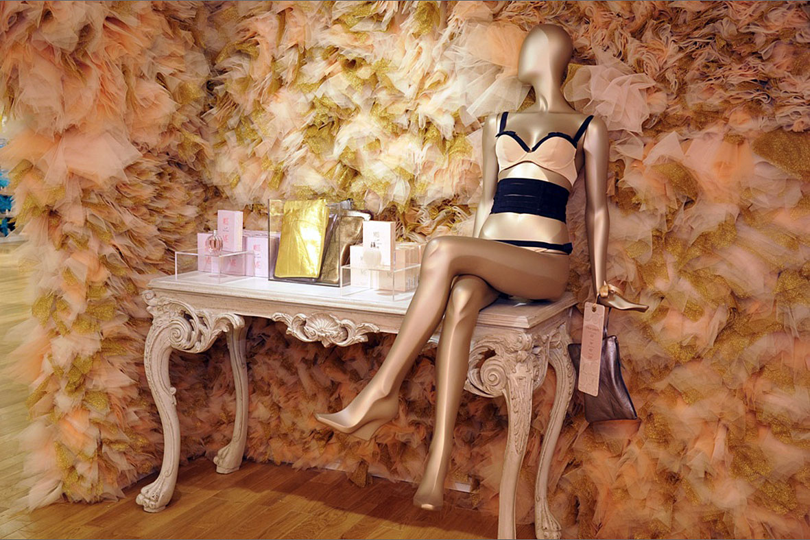 Detalhe da nova seção de lingerie da Galeries Lafayette. Foto: Divulgação