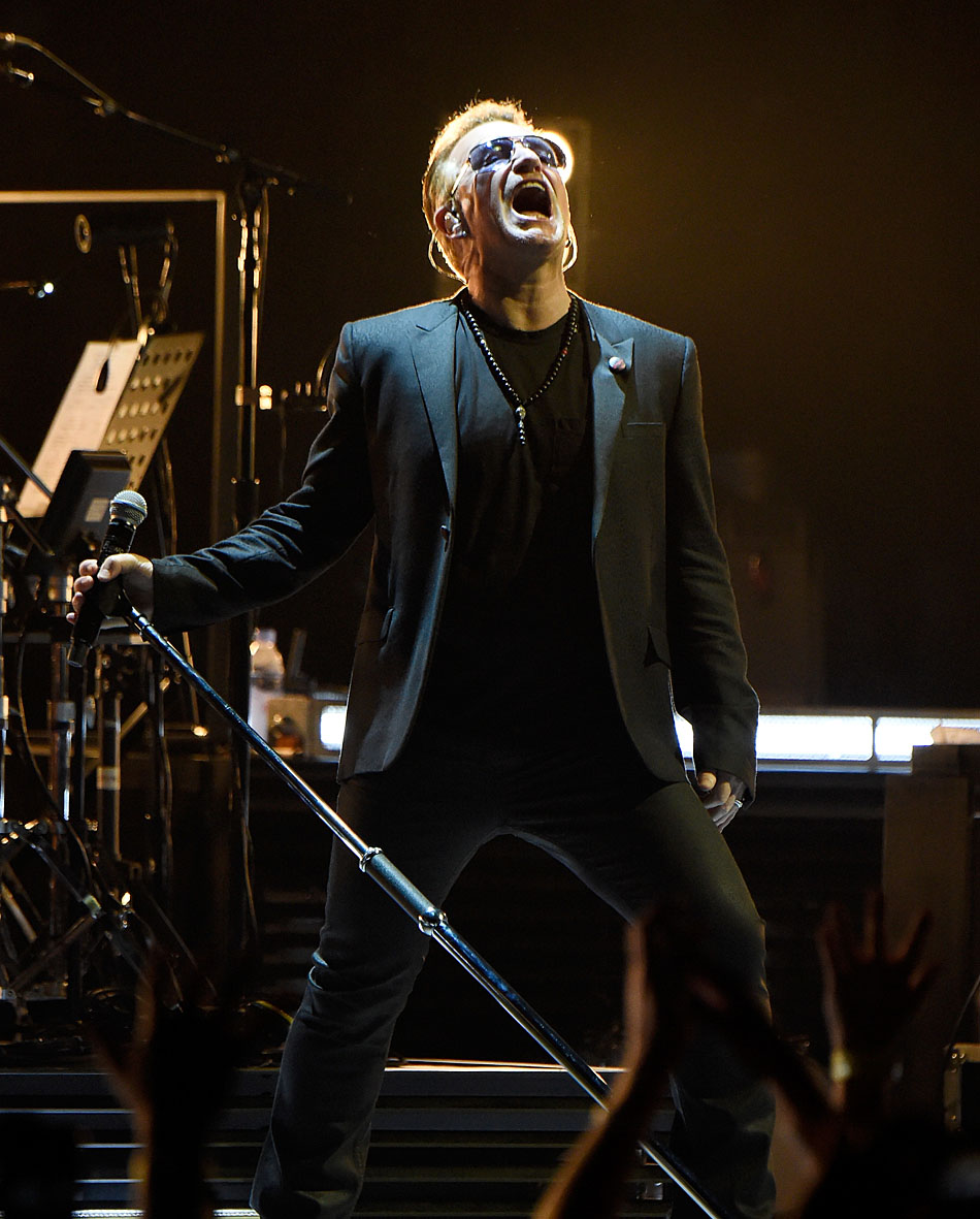Bono está ruivo para a nova turnê do U2 iNNOCENCE + eXPERIENCE. Foto: Divulgação
