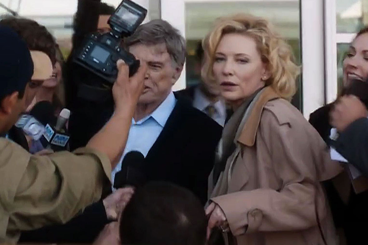 Robert Redford e Cate Blanchett em cena do filme Conspiração e Poder: jornalismo levado às máximas consequências. Foto: Divulgação