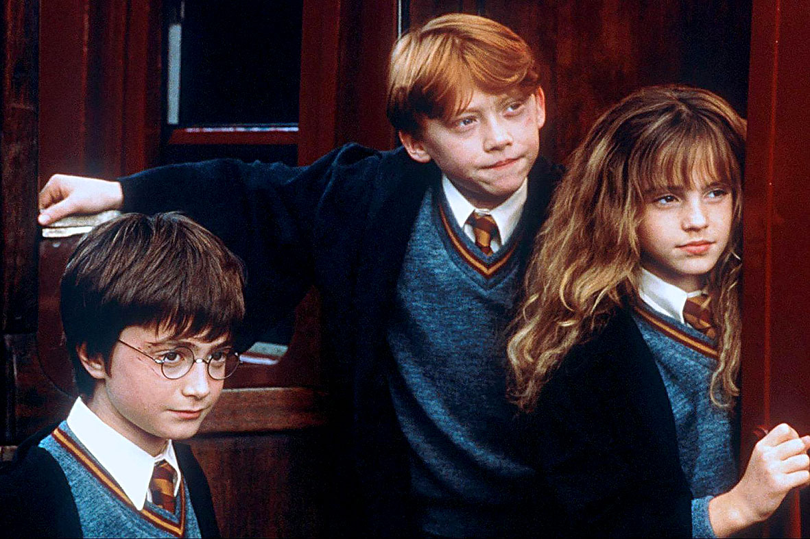 Harry Potter e A Pedra Filosofal: persoagens ainda são crianças em primeiro filme da franquia