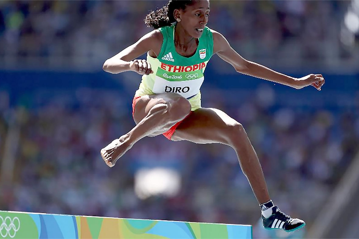 Ethiopia’s Etenesh Diro run a heat with only one shoe in Rio 2016. Photo: rio2016.com