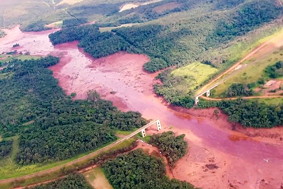 A dam collapse at Brumadinho in the Brazilian state of Minas Gerais. Photo: Ricardo  Stuckert