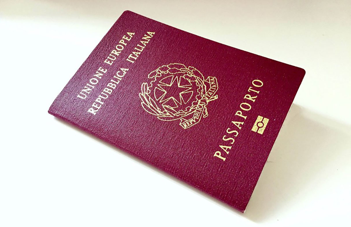 Passaportes italianos falsos entre brasileiros no Reino Unido têm aumentado com recadastramento para Brexit. Foto: Consulado-Geral da Itália