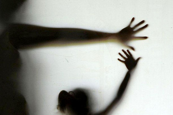 A cada hora, quatro meninas brasileiras de até 13 anos são estupradas; poucas recorrem ao aborto legal. Foto: Unsplash