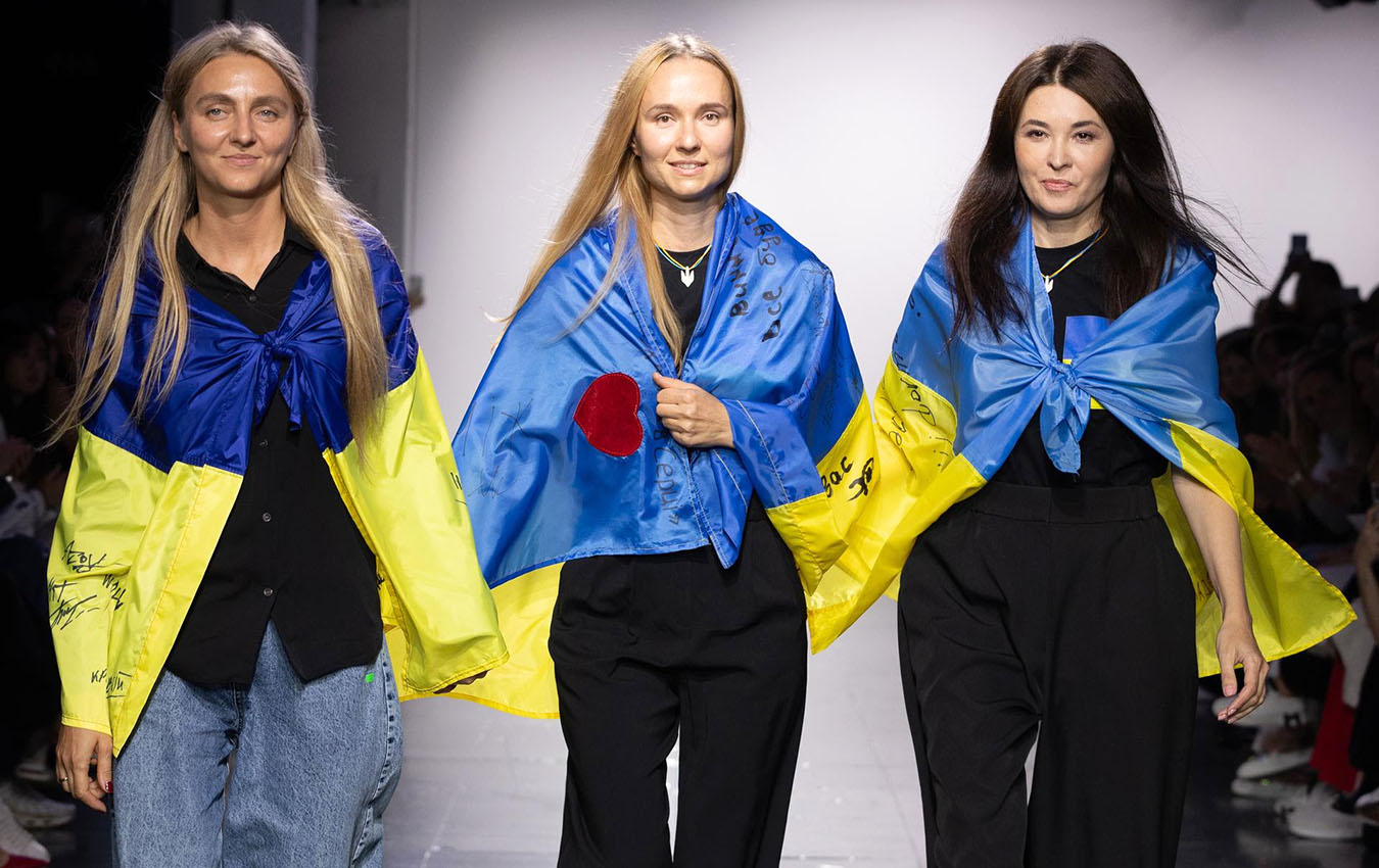 Glória à Ucrânia na London Fashion Week SS24. Foto: Volkova