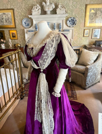 Vestido é exemplo de moda na era vitoriana. Foto: Ella Moloney